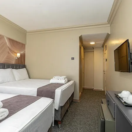 Loyal 3* Bursa