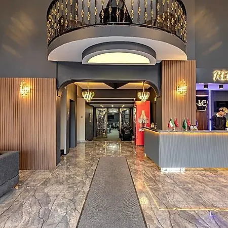 Loyal 3* Bursa