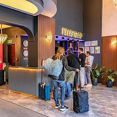 Loyal 3* Bursa